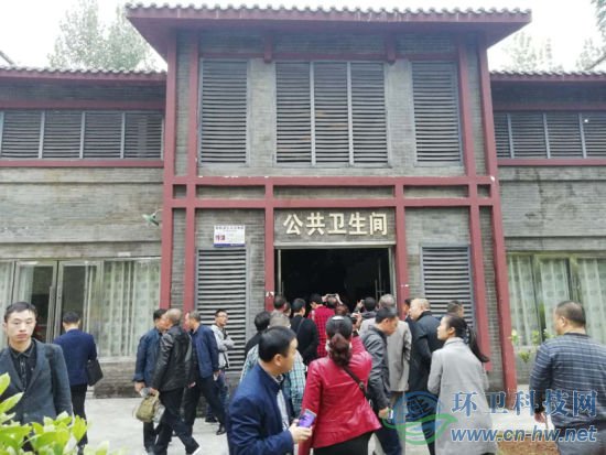 圖說：公共廁所外景。鐘欣攝